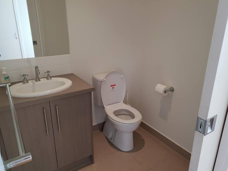 Venus Haven - Beach 1, Linen, Wifi, Netflix Venus Bay Bagian luar foto